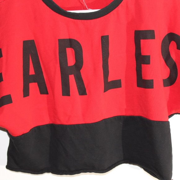 Fearless Crop Top - Picture 2 of 3